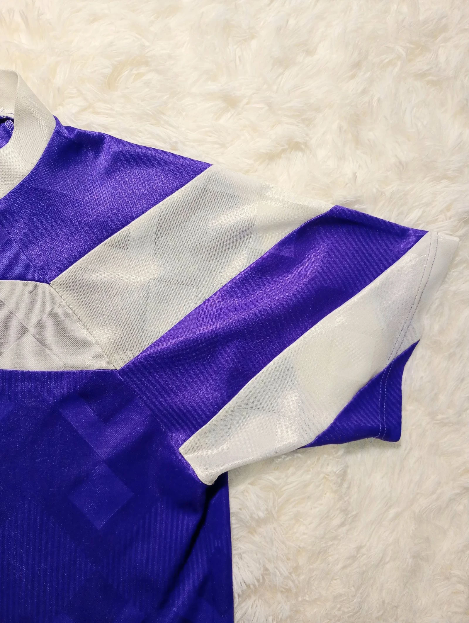 Camisa de futebol vintage anos 90 da Puma roxa branca gola V tamanho P – photo 6